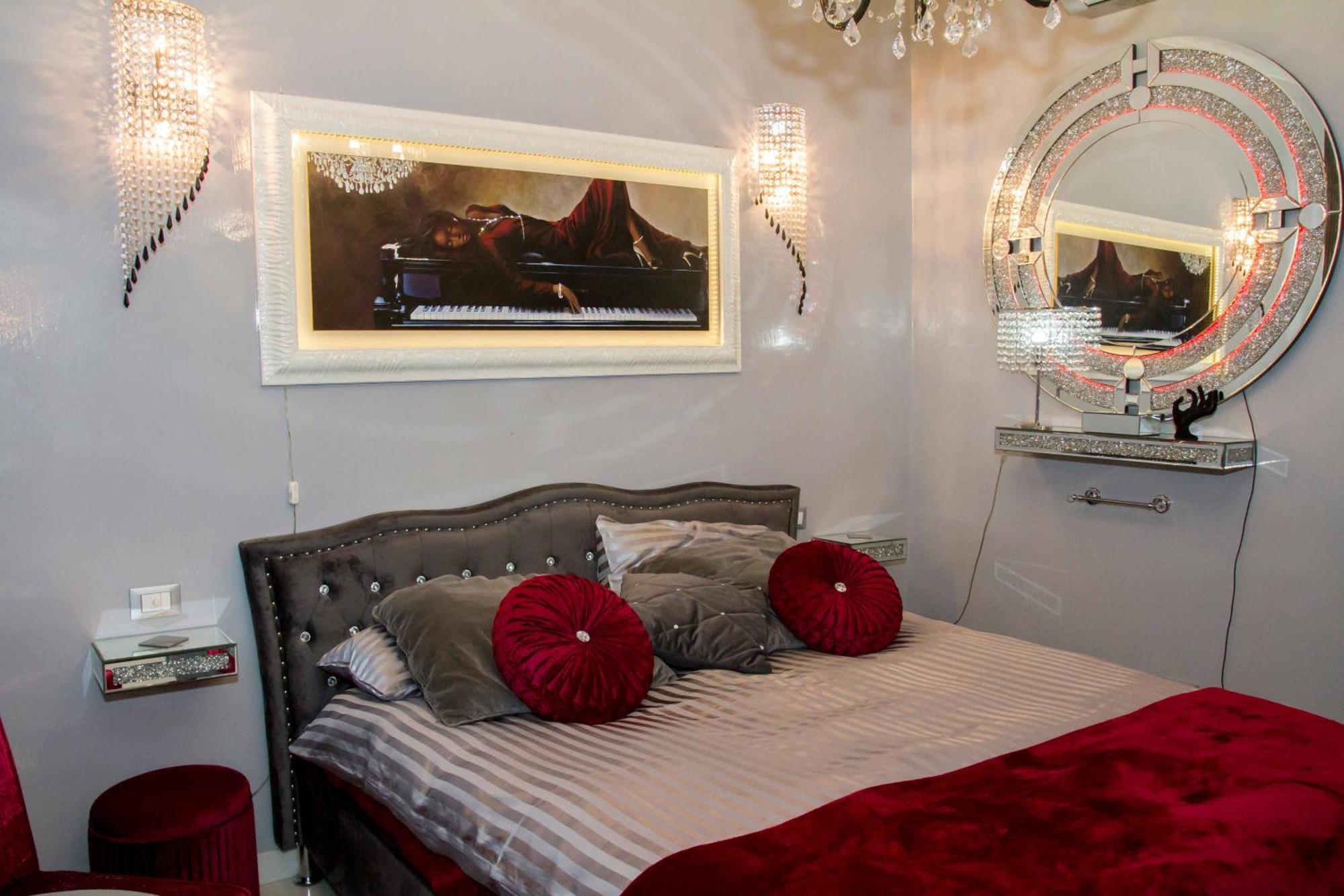 Jacuzzi Love Suitesweetโรม ภายนอก รูปภาพ